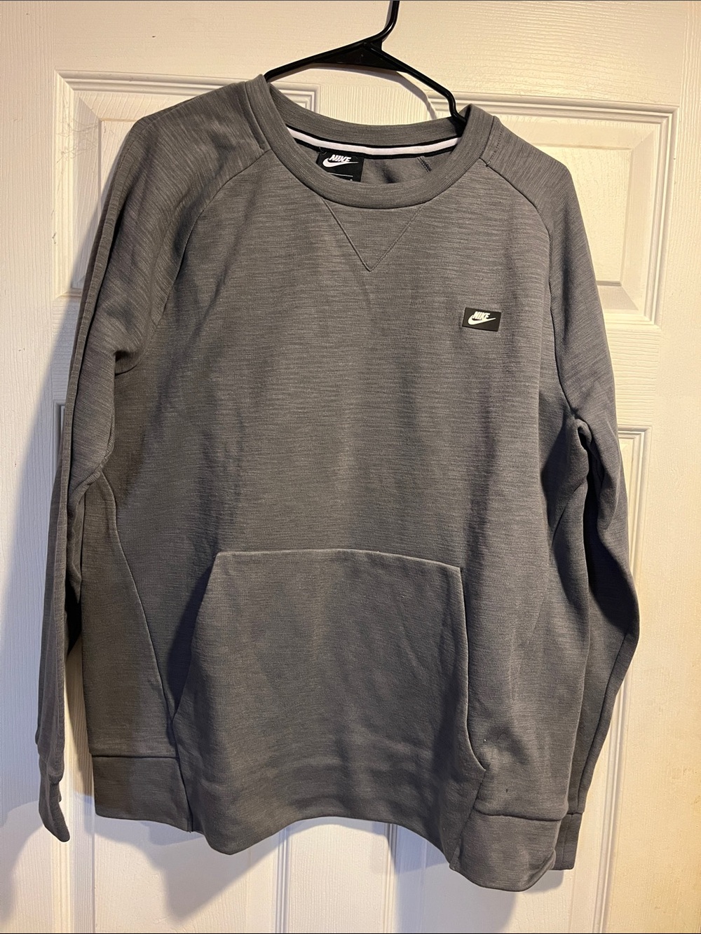Nike Men's Charcoal Gray Crewneck Pullover